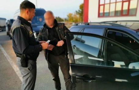 Carte de identitate falsă, oprită la Stânca