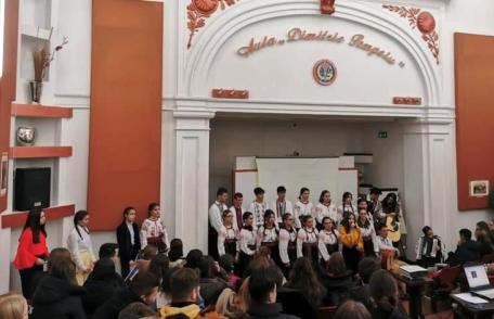 Ziua de 1 Decembrie sărbătorită la Colegiul Naţional „Grigore Ghica” Dorohoi - FOTO