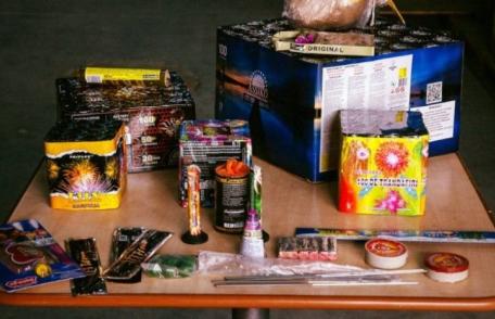Materiale pirotehnice confiscate de polițiști 