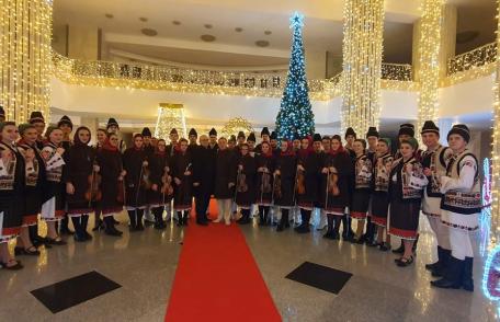 Ansamblul „Mugurelul-Mărgineanca” a fost la colindat la București și Călărași - FOTO