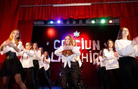 „Crăciun la Ghica” 2022 - Magia sărbătorilor de iarnă transmisă printr-un spectacol caritabil - FOTO