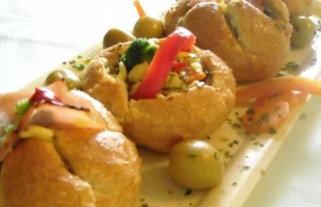 Chifle umplute cu ciuperci și legume