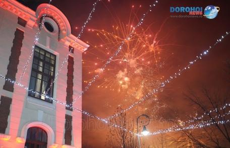 Revelion 2023: Vezi focul de artificii de la Dorohoi oferit de autoritățile locale la trecerea dintre ani! – VIDEO/FOTO