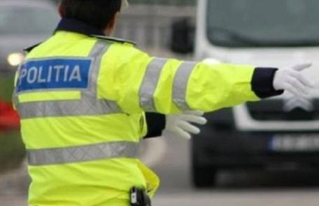 Femeie sancționată de polițiști! Prinsă băută și fără permis la volanul unei mașini fără RCA