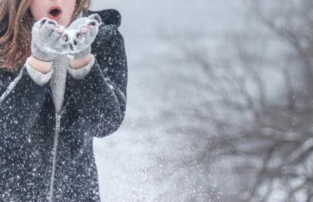 Vremea se răcește în toată țara! Sunt anunțate ninsori și temperaturi negative