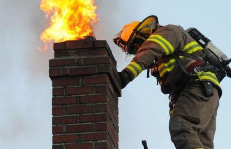 Trei incendii produse din cauza neglijenței și a coșurilor de fum necurățate 