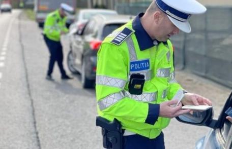 Zi încărcată pentru oamenii legii! 8 permise de conducere reținute și peste 100 de amenzi aplicate