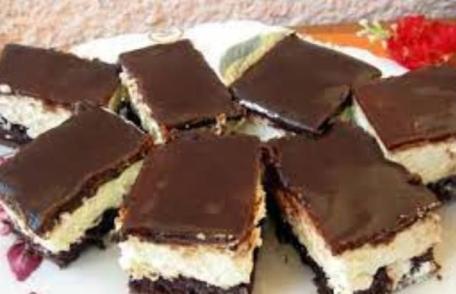 Prăjitură cu cocos și ciocolată