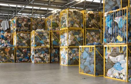 SC Conted SA Dorohoi angajează șofer - gestionar magazie