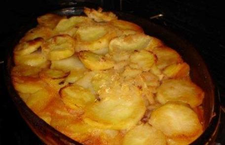 Cartofi cu ouă și cașcaval