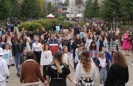 Marșul pentru Viață 2023 în Dorohoi: Copiii sunt viitorul nostru, iar „viitorul trebuie să fie provita”! - FOTO