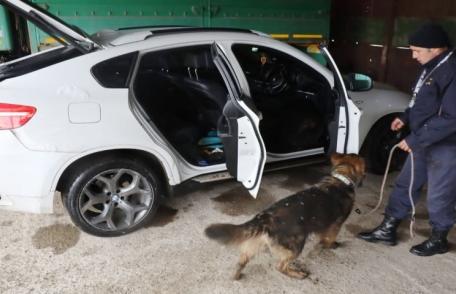 Autoturism ce figura furat, în valoare de peste 70.000 de lei, descoperit la Botoşani - FOTO