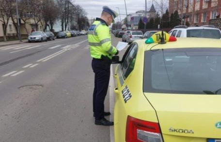 Taximetriștii din Dorohoi, luați în vizor de polițiști. S-au dat zeci de amenzi