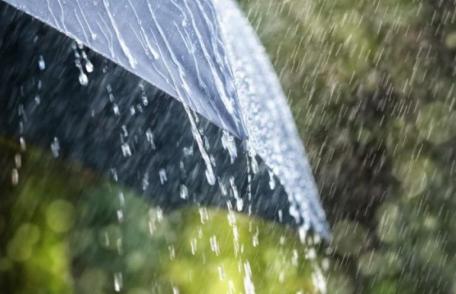 Informare meteo de ploi moderate cantitativ și intensificări ale vântului