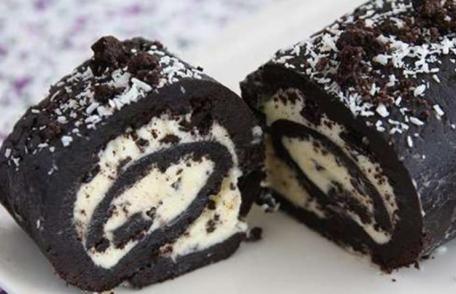 Rulou cu biscuiți Oreo