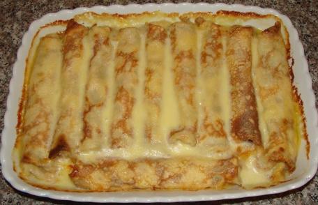 Clătite cu brânză și smântână la cuptor