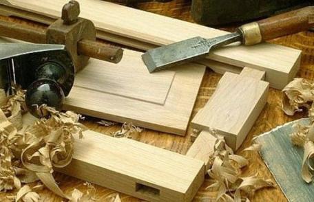 Societate comercială din Dorohoi, producătoare de mobilier, își mărește echipa. Vezi detalii!