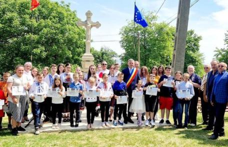 Ziua eroilor și Praznicul Înălțării Domnului, două evenimente cu o importanță deosebită sărbătorite în comuna Ibănești - FOTO