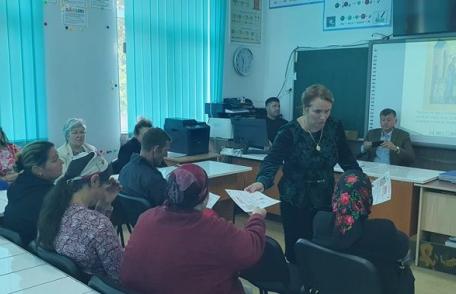 Simpozion județean „Integrarea elevilor cu cerințe speciale în comunitatea școlară” la Școala Gimnazială Dumbrăvița - FOTO