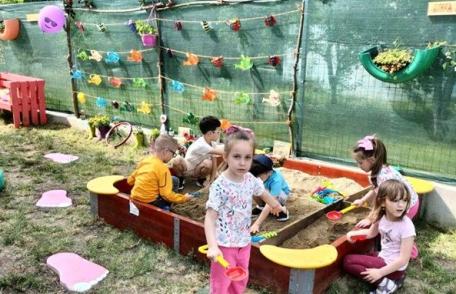 Grădina de Relaxare, Liniște și Învățare inaugurată la Grădinița cu Program Prelungit „Albă ca Zăpada” din Dorohoi - FOTO