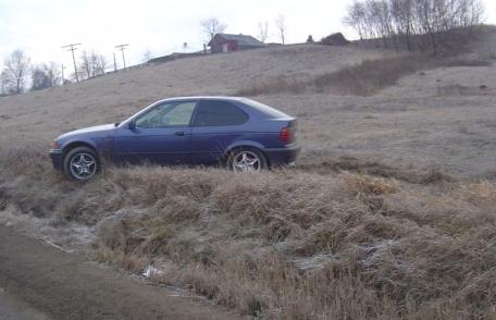 S-a învârtit cu BMW-ul şi a lovit un bătrân din Smârdan