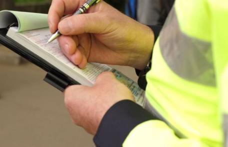 Amenzi și dosare penale pentru conducere cu viteză și fără permis