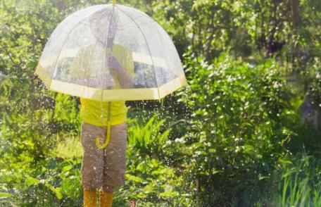 Săptămâna viitoare va ploua aproape în fiecare zi! Prognoza meteo 23 - 29 iunie 2023