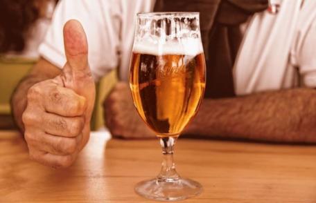 Un pahar de vin sau o halbă de bere, pe zi, te scapă de depresie