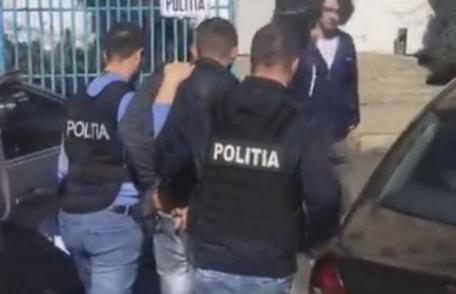 Bărbat reținut pentru încălcarea ordinului de protecție, distrugere și amenințare