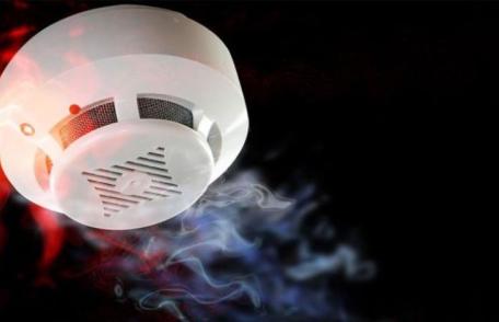 Afacere salvată de detectorul de incendiu