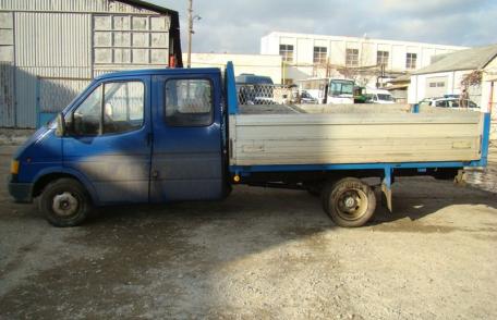 Ford portughez cu carte verde falsificată