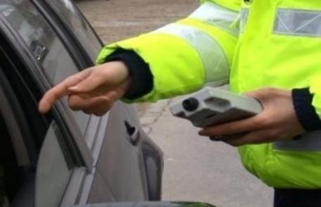 Șoferi prinși băuți și fără permis de polițiștii botoșăneni