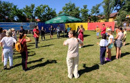„Atelierele Verii” organizate de PSD Botoșani au debutat în comuna Dersca - FOTO
