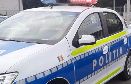 Prins în timp ce conducea o autoutilitară, fără a deține permis de conducere