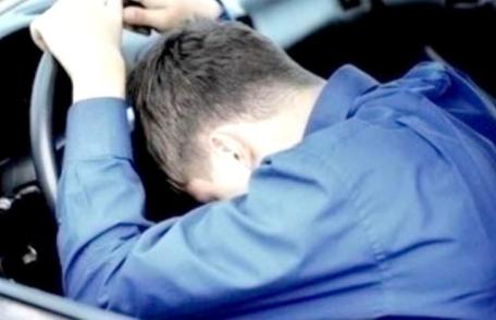 Încă un tânăr, prins drogat la volan