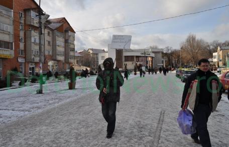Protest pașnic la Dorohoi pentru susținerea lui Raed Arafat