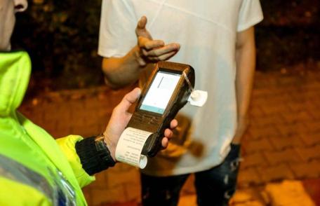 Șofer din Brăești care mergea cu viteză, oprit de polițiști. Acesta a ieșit pozitiv la testarea cu DrugTest