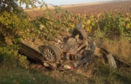 Accident pe drumul Dorohoi - Dumeni! Bărbat rănit după ce s-a răsturnat cu mașina pe un câmp