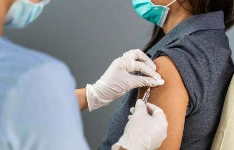 Vaccinarea antigripală din această toamnă. Informații despre tot ce trebuie să știi