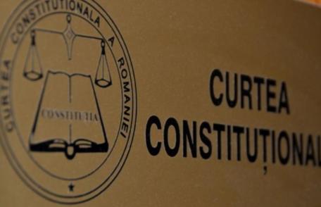Curtea Constituțională a declarat neconstituțională Legea care interzice cumulul pensie-salariu