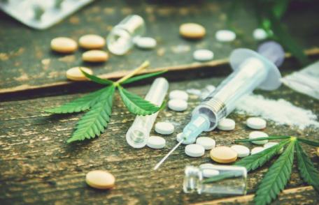 Membrii CSAT au stabilit un pachet de măsuri pentru combaterea traficului şi consumului de substanțe interzise