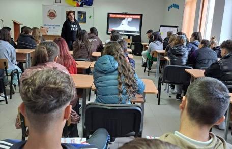 Acțiune de prevenire desfășurată la Liceul „Regina Maria” Dorohoi - FOTO
