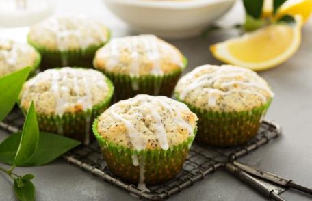 Brioșe cu mac și lămâie