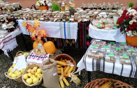 Târg de toamnă plin de culoare la Școala Gimnazială nr. 1 Suharău - FOTO