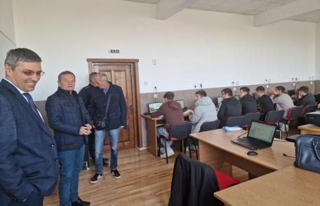 Liceul „Regina Maria” Dorohoi - Modulul II în haine noi! - FOTO