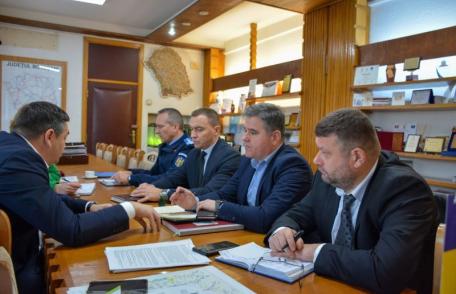 Autoritățile județene puse în alertă pentru prevenirea faptelor antisociale cu violență, a traficului și consumului de droguri