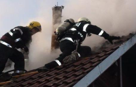 Casă în pericol de a se face scrum din cauza coșului de fum neprotejat termic