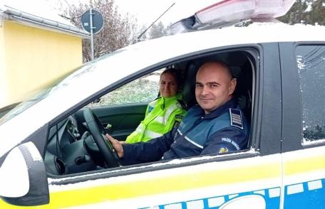 Bărbat din Bucecea salvat de la moarte de polițiștii din localitate