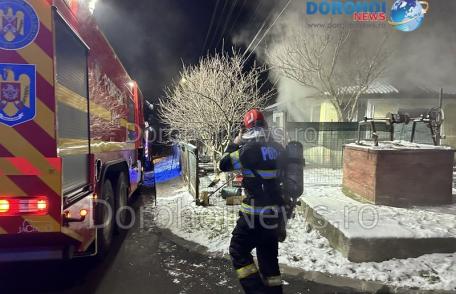 Tragedie la Dorohoi! Femeie găsită decedată în interiorul unei case cuprinse de flăcări - FOTO