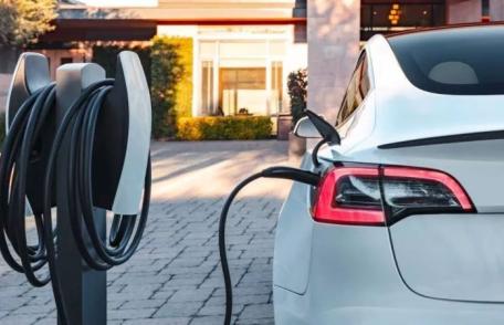 Tăiere drastică a subvențiilor pentru fotovoltaice, mașini electrice. Schimbări radicale în Programele Rabla, Rabla plus și Casa Verde